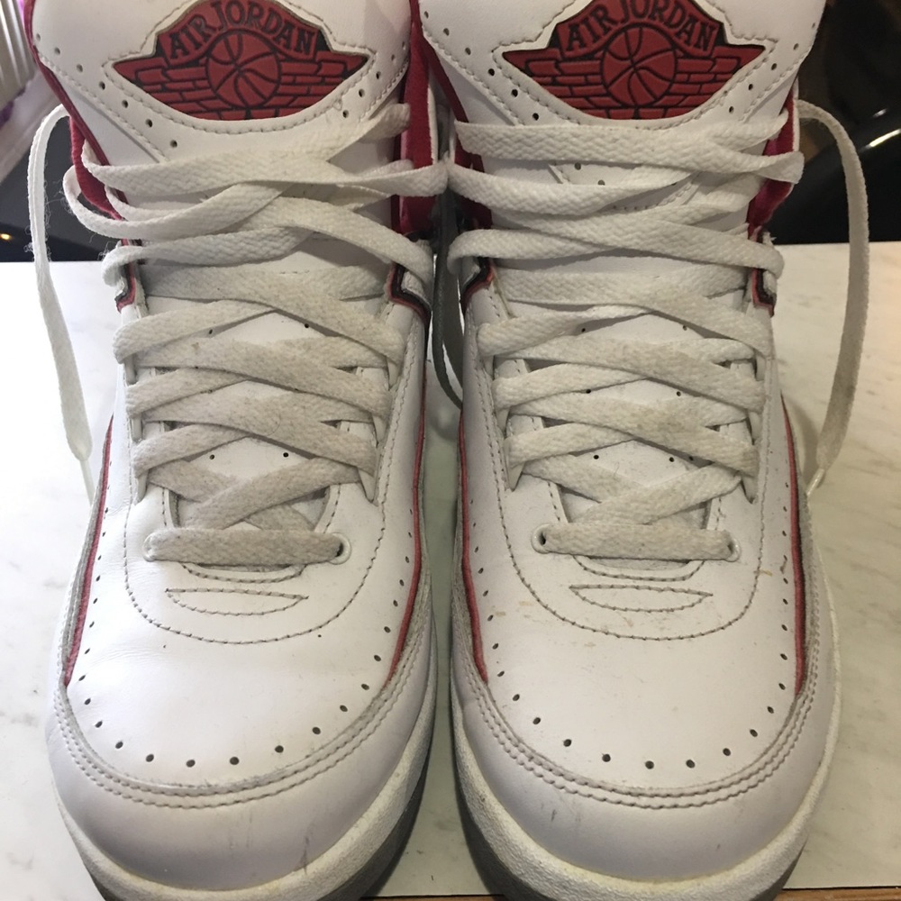 Jordan 2s